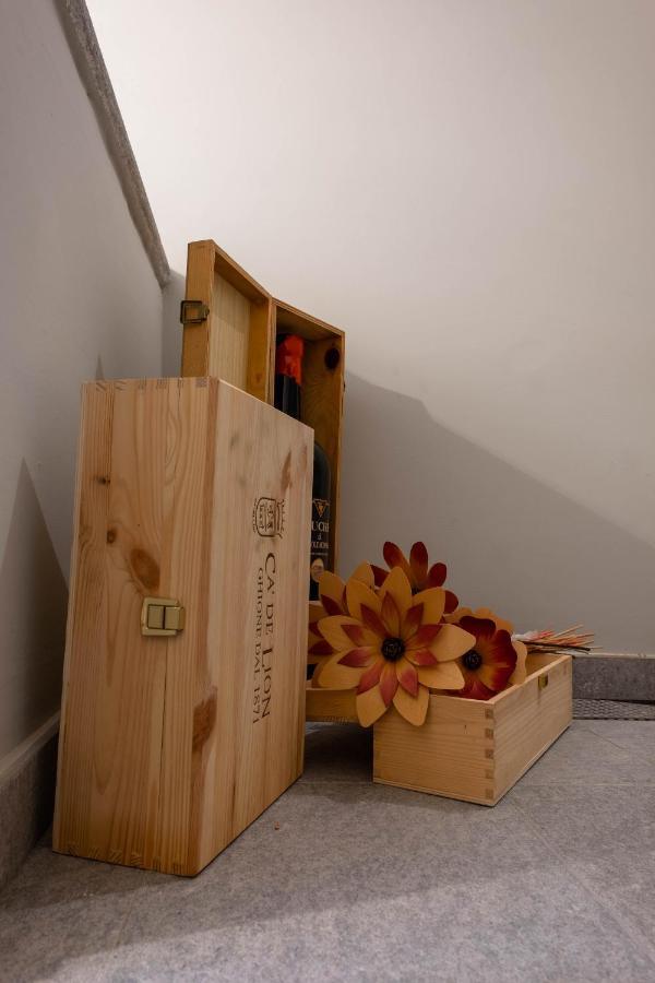 Alla Torre - Nel Cuore Del Borgo Storico Castagnole delle Lanze Luaran gambar
