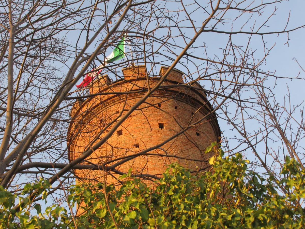 Alla Torre - Nel Cuore Del Borgo Storico Castagnole delle Lanze Luaran gambar